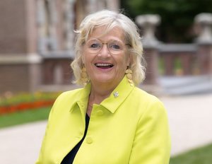 Wethouder Riet Austie